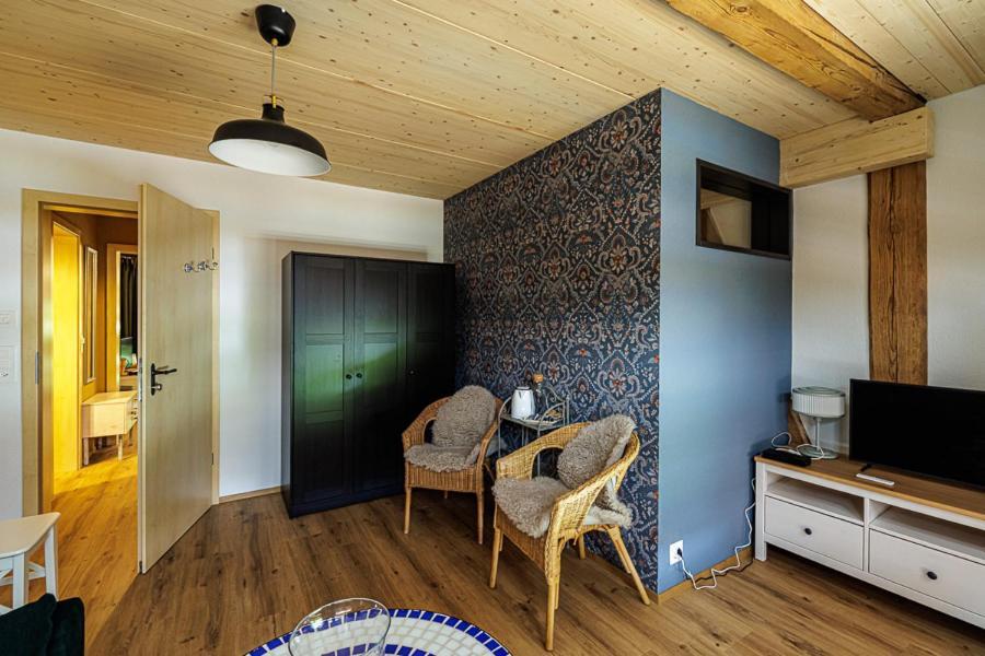 Uelis-Stoeckli-Gaestezimmer Auf Bauernhof Mit Billiard Und Alpakatrekking Meikirch Extérieur photo